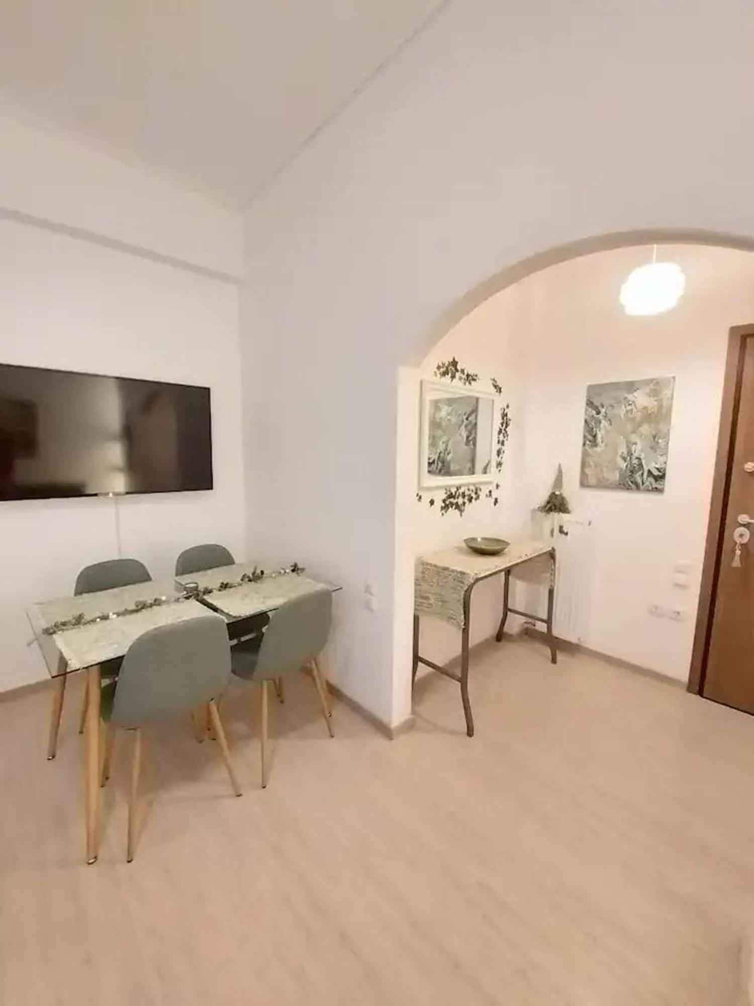 Keramikos At Plateon Central Athens Apartment By Superhost Hub Bagian luar foto